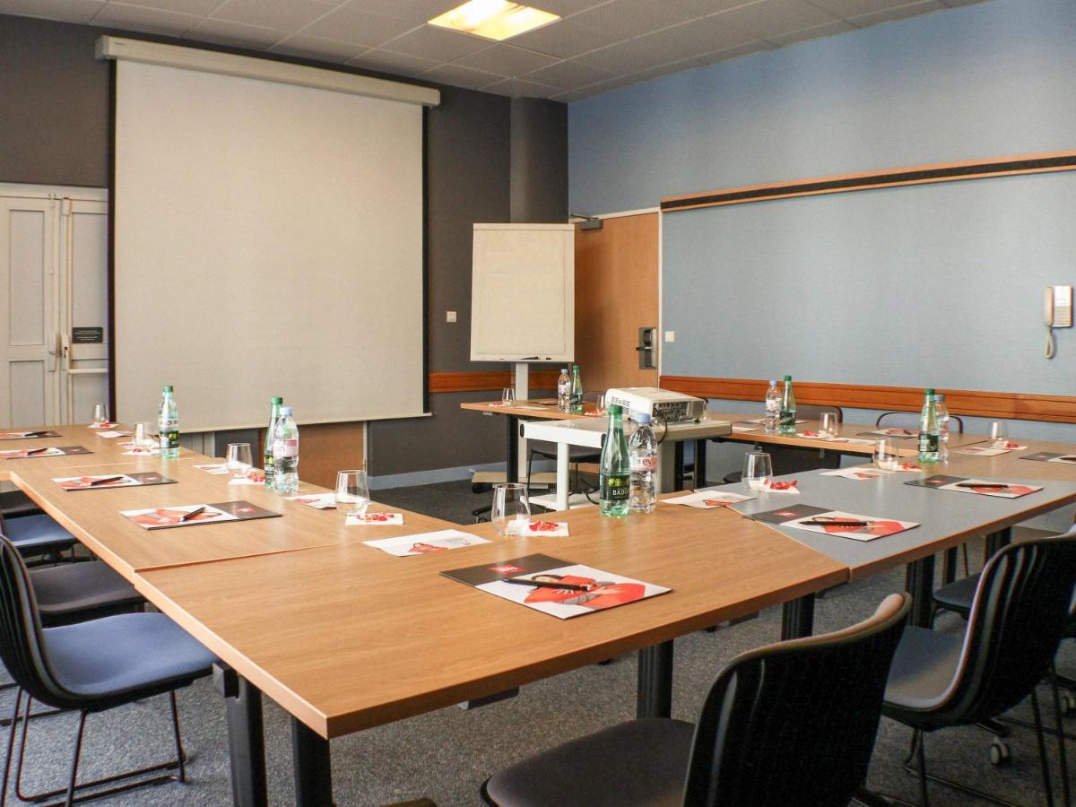 Отель Ibis Nantes Centre Tour Bretagne Экстерьер фото