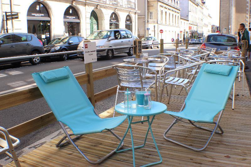 Отель Ibis Nantes Centre Tour Bretagne Экстерьер фото