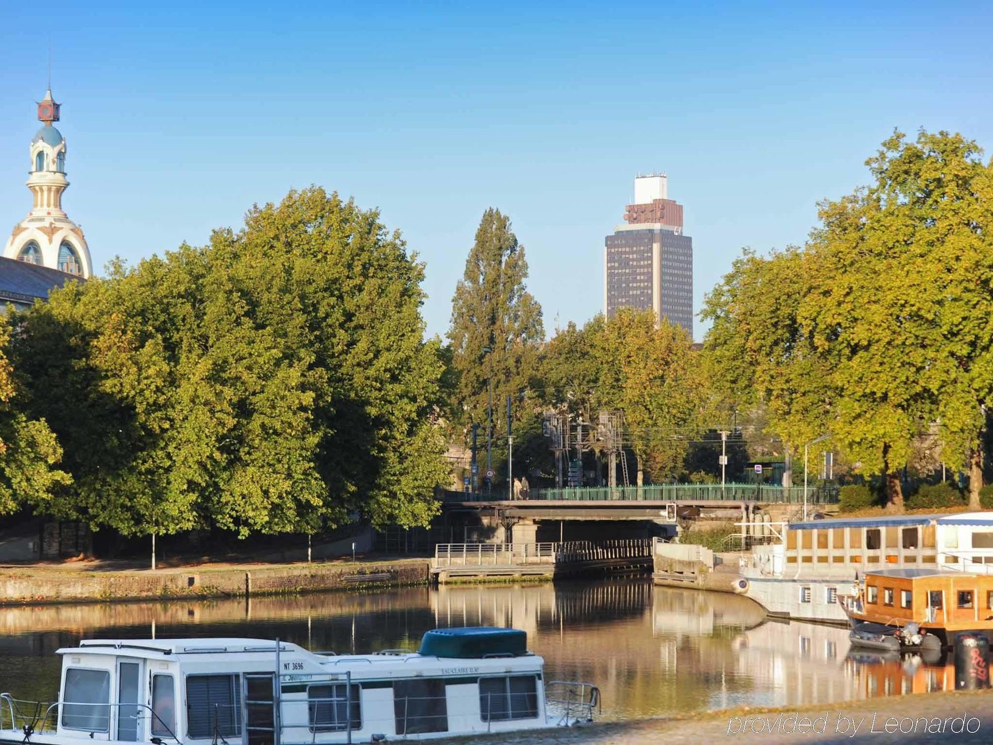 Отель Ibis Nantes Centre Tour Bretagne Экстерьер фото